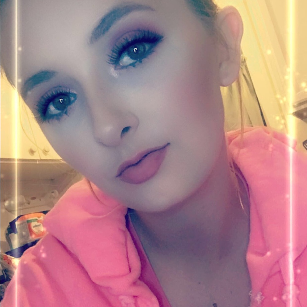 Meet your Posher, Savannah